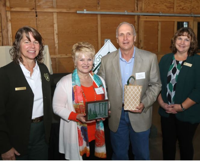 Gordon and Gail Culbertson Win Oregon Tree Farmers Award